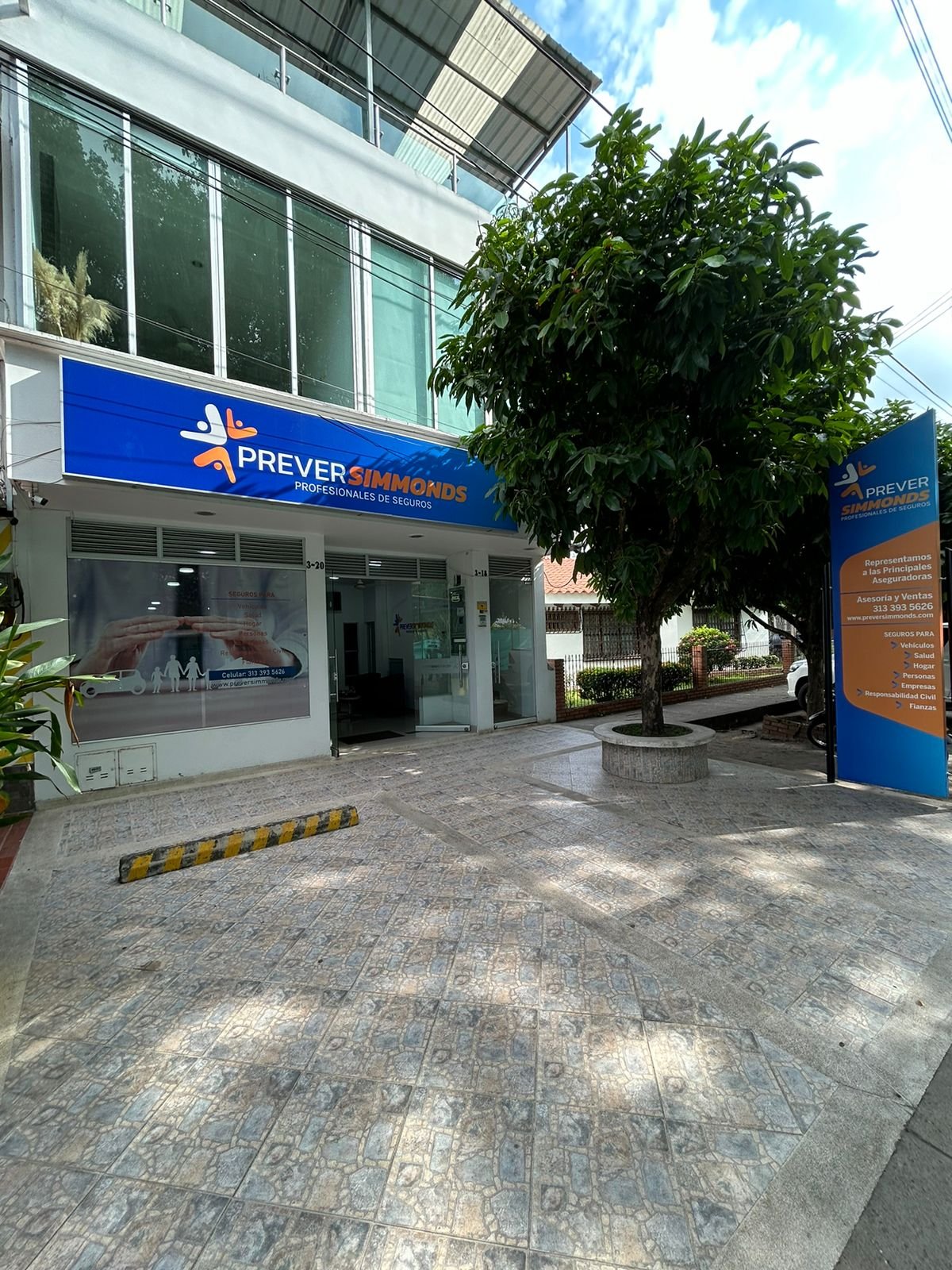 FACHADA Valeria Herrera