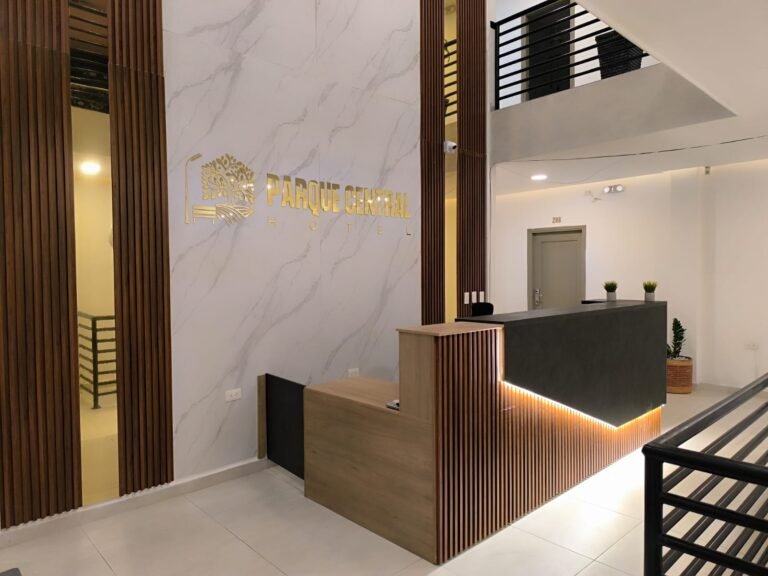 WhatsApp Image 2025 01 21 at 8.26.36 AM 3 Laura Valenzuela 768x576